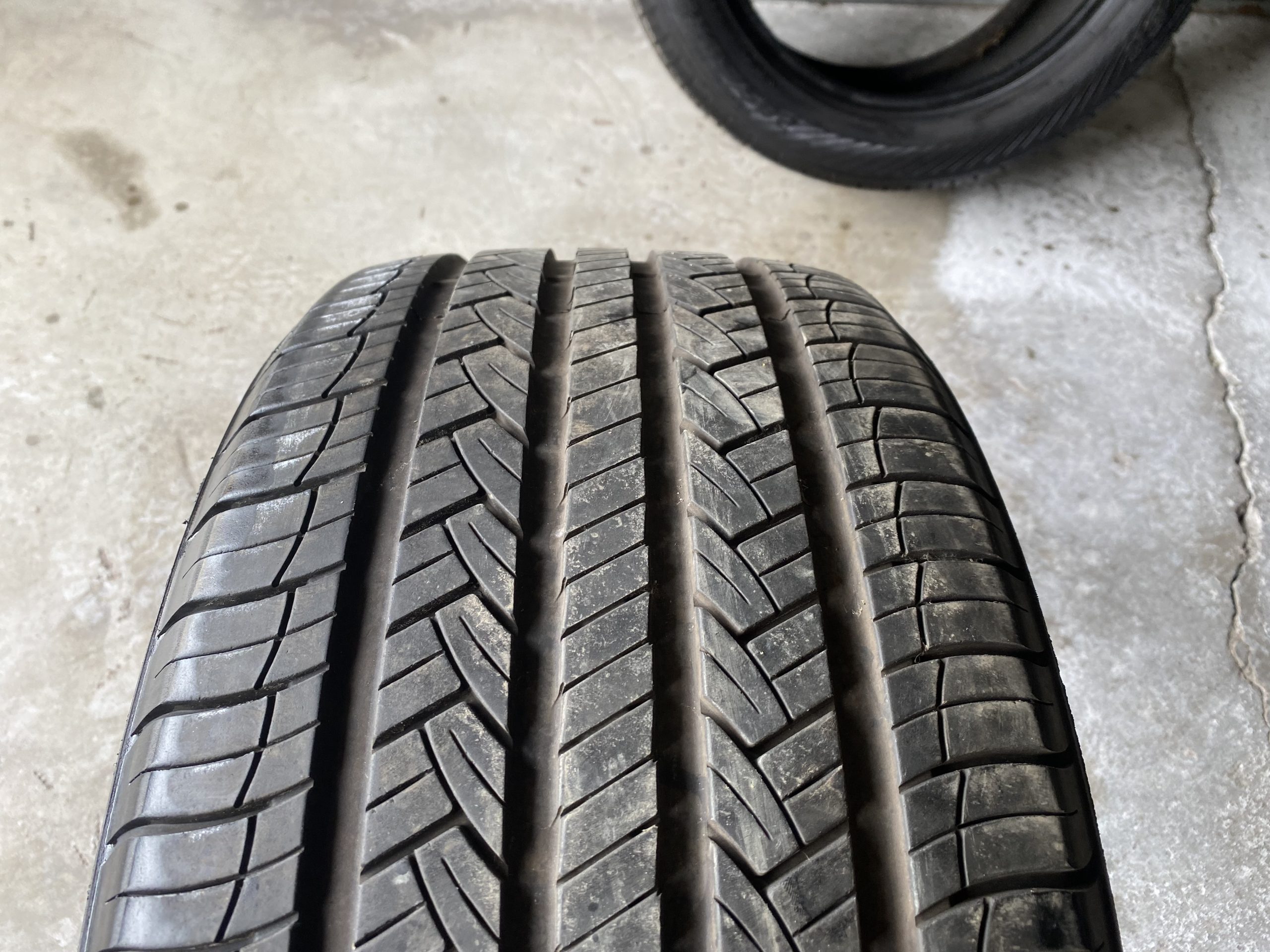 IMG-1821 Marque: Farroad Model: FRD66 Grandeur: 285/50R20